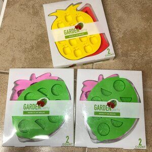 NEW in Package Garden Party Novelty Ice Molds Chocolate Jello Molds Set of 3 NEW